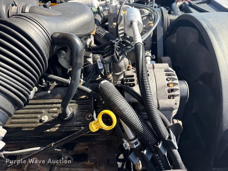 image for item EG6141 1998 GMC Sierra 3500 Crew Cab pickup truck