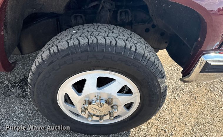 image for item EG6141 1998 GMC Sierra 3500 Crew Cab pickup truck