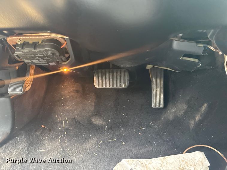 image for item EG8170 1997 Lincoln Town Car hearse