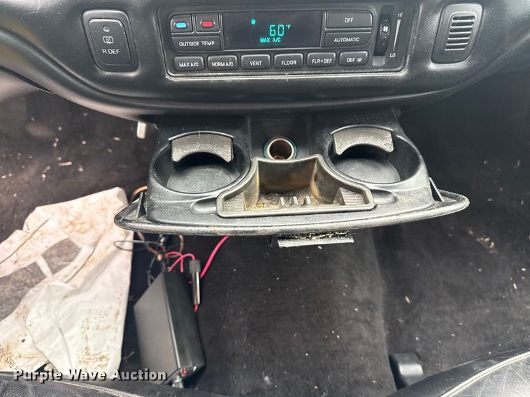 image for item EG8170 1997 Lincoln Town Car hearse