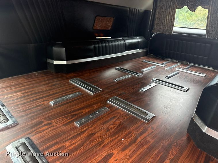 image for item EG8170 1997 Lincoln Town Car hearse