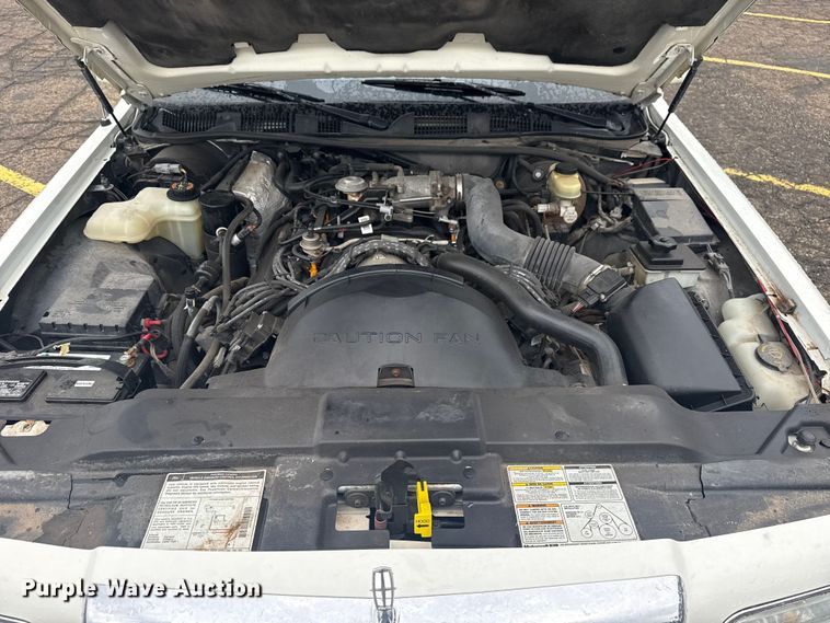 image for item EG8170 1997 Lincoln Town Car hearse