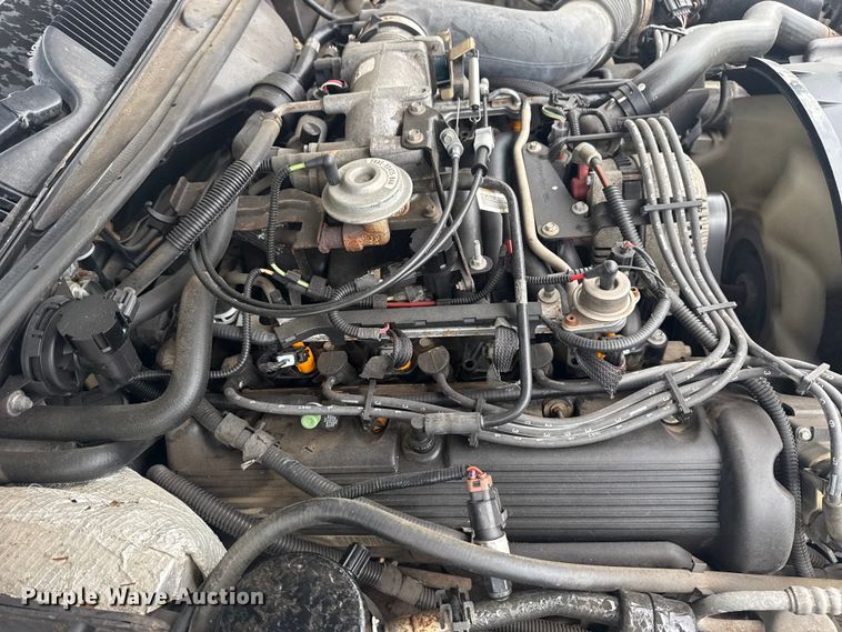 image for item EG8170 1997 Lincoln Town Car hearse