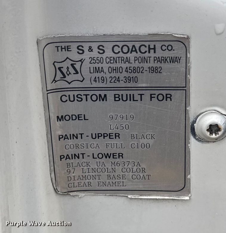 image for item EG8170 1997 Lincoln Town Car hearse