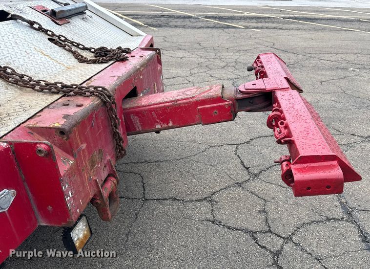 image for item EG8172 2006 Ford F350 Super Duty tow truck