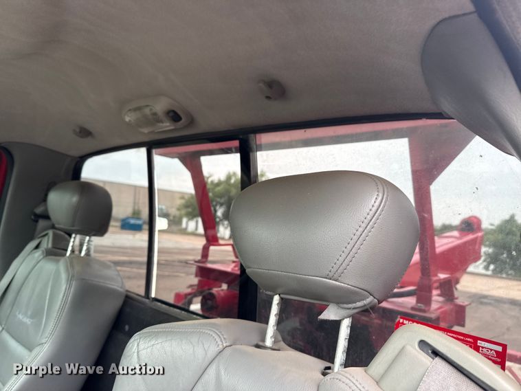 image for item EG8172 2006 Ford F350 Super Duty tow truck