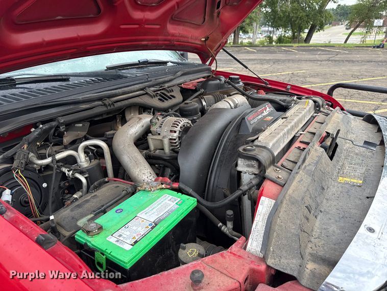 image for item EG8172 2006 Ford F350 Super Duty tow truck