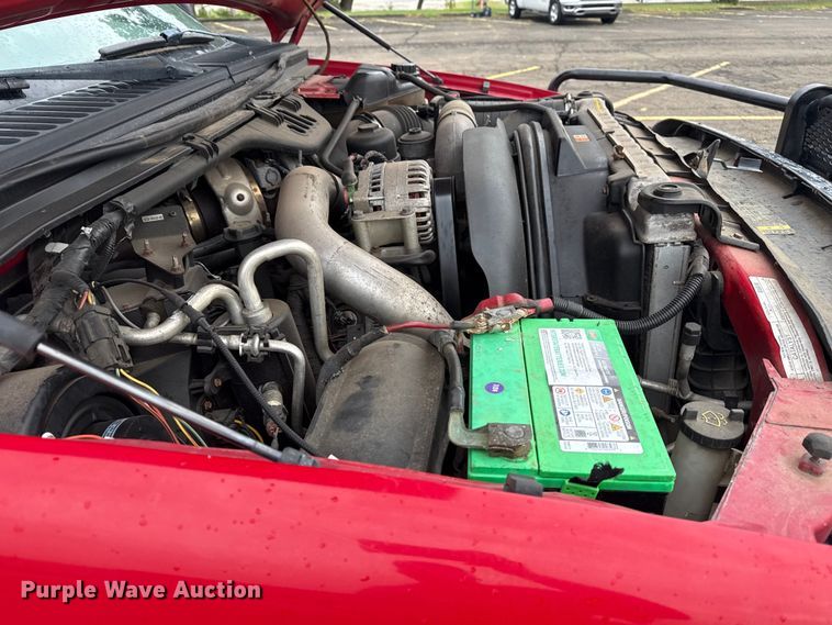 image for item EG8172 2006 Ford F350 Super Duty tow truck