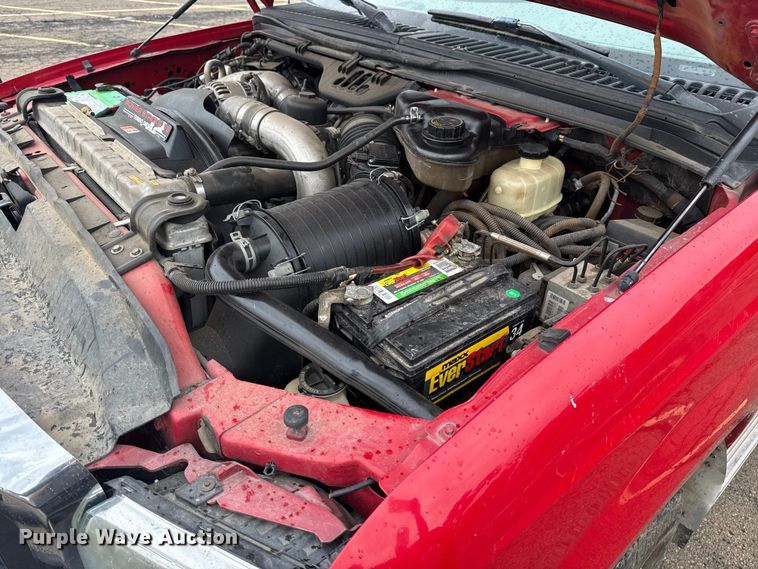 image for item EG8172 2006 Ford F350 Super Duty tow truck