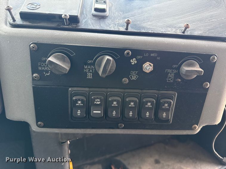 image for item EG8178 2004 Blue Bird school bus