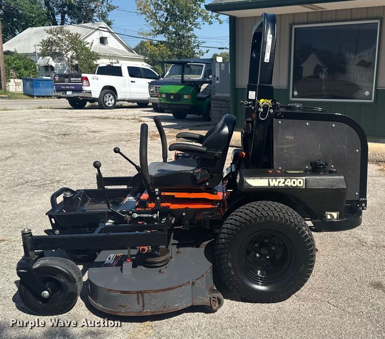 image for item EG8185 Lastec WZ400 ZTR lawn mower