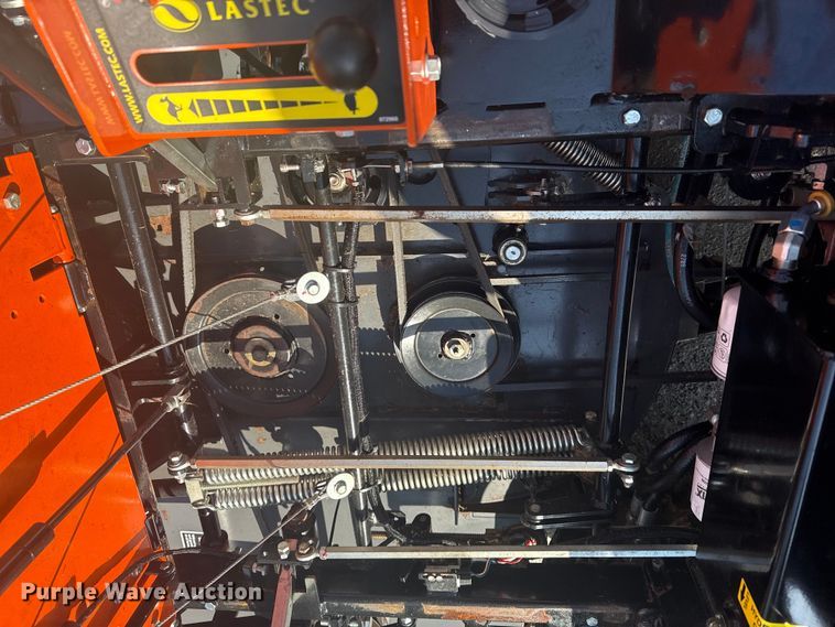 image for item EG8185 Lastec WZ400 ZTR lawn mower