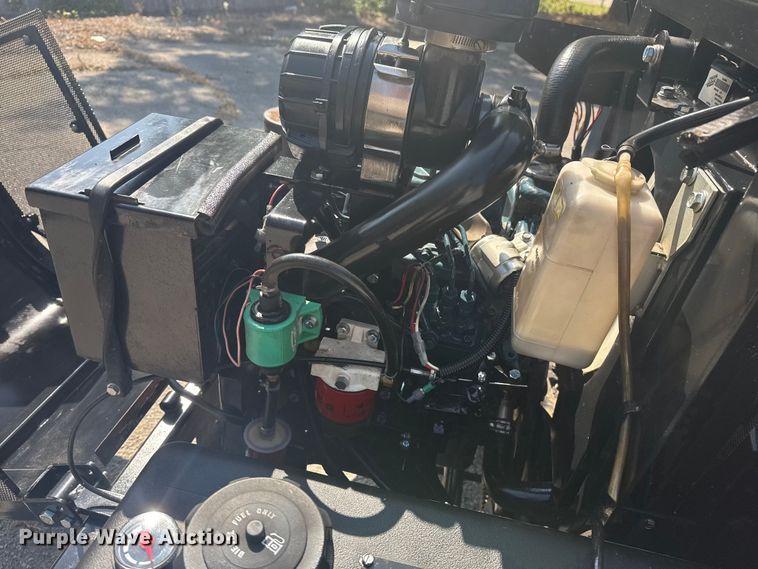 image for item EG8185 Lastec WZ400 ZTR lawn mower