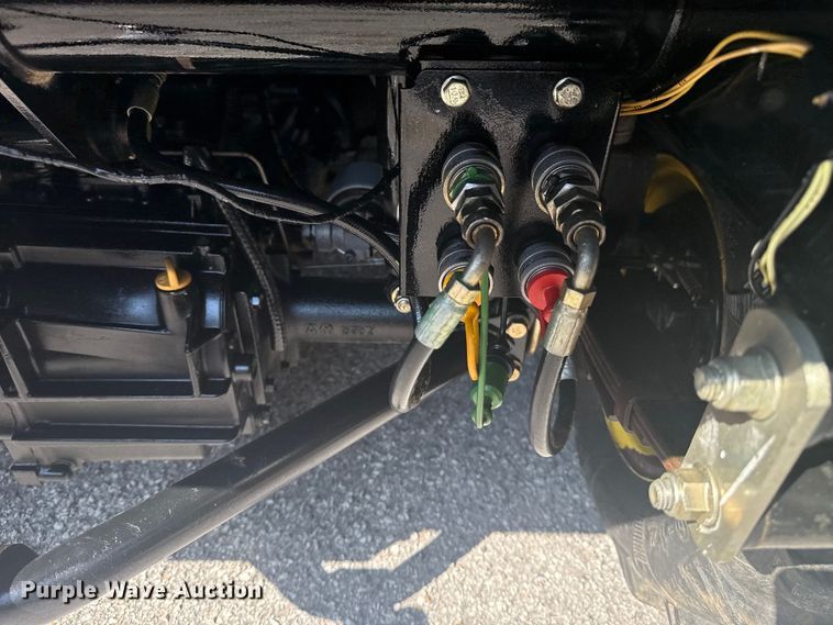 image for item EG8186 2001 John Deere Pro Gator  utility vehicle