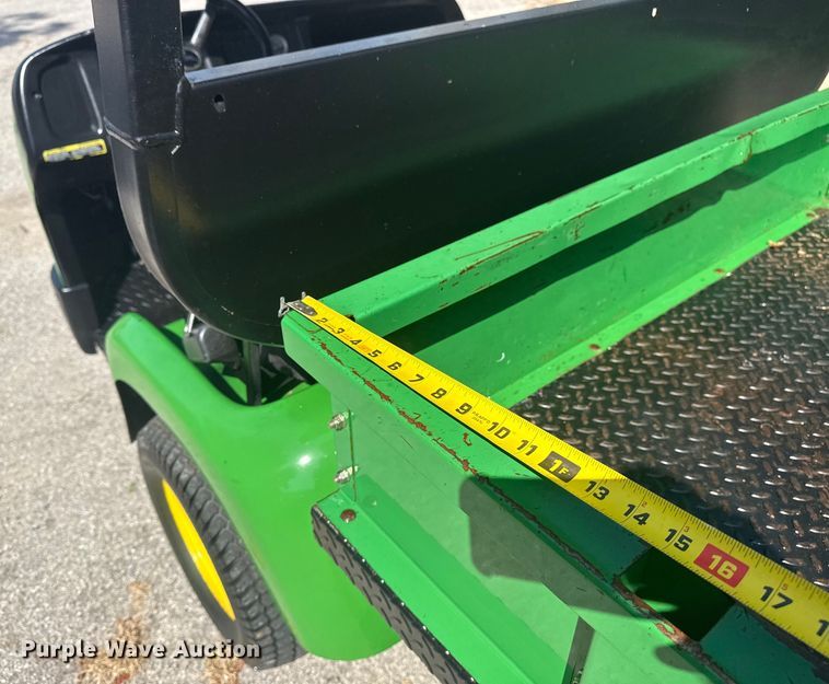 image for item EG8186 2001 John Deere Pro Gator  utility vehicle