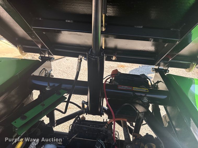 image for item EG8186 2001 John Deere Pro Gator  utility vehicle