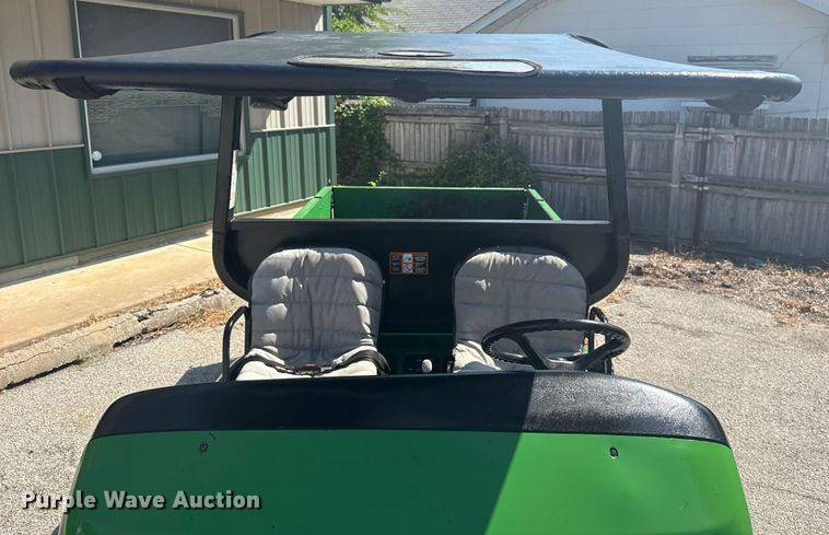 image for item EG8186 2001 John Deere Pro Gator  utility vehicle