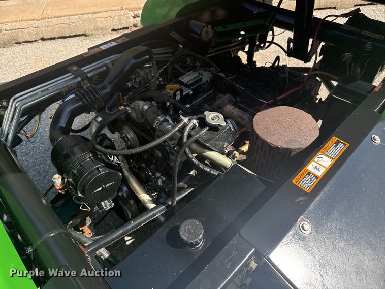 image for item EG8186 2001 John Deere Pro Gator  utility vehicle