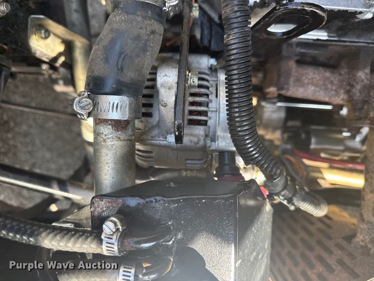 image for item EG8186 2001 John Deere Pro Gator  utility vehicle