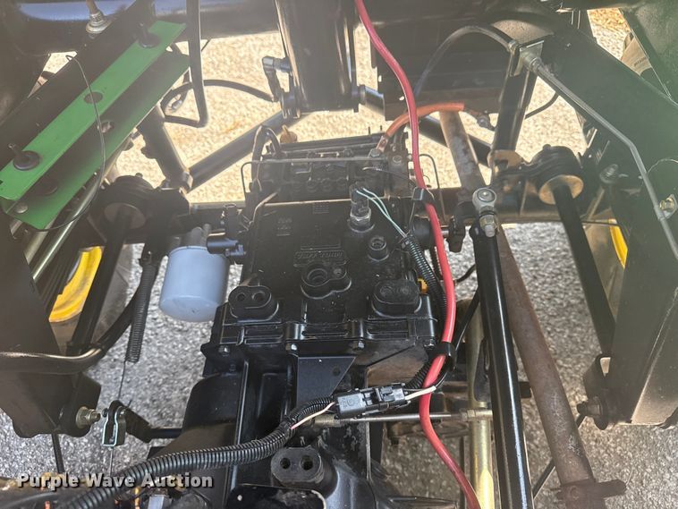 image for item EG8186 2001 John Deere Pro Gator  utility vehicle