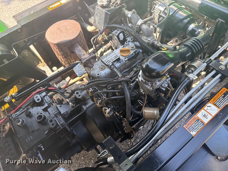 image for item EG8186 2001 John Deere Pro Gator  utility vehicle