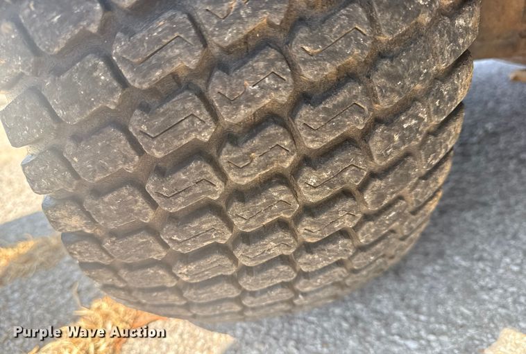 image for item EG8186 2001 John Deere Pro Gator  utility vehicle