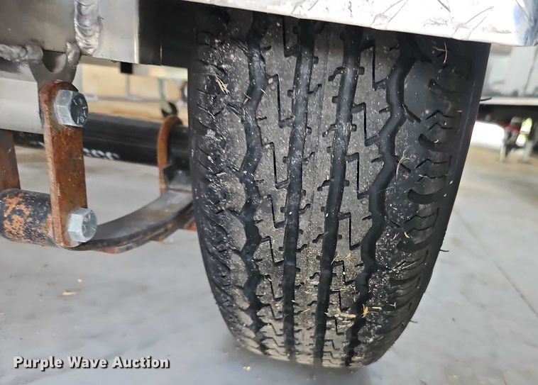 image for item EJ0115 2022 Cherokee Suv 14 utility trailer