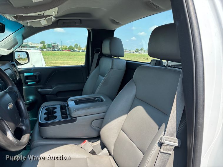 image for item EJ7644 2016 Chevrolet Silverado 1500 pickup truck