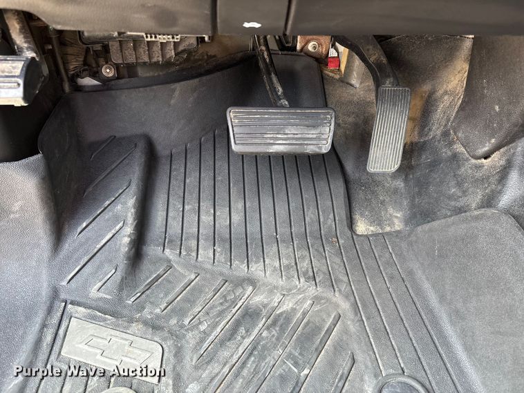 image for item EJ7644 2016 Chevrolet Silverado 1500 pickup truck