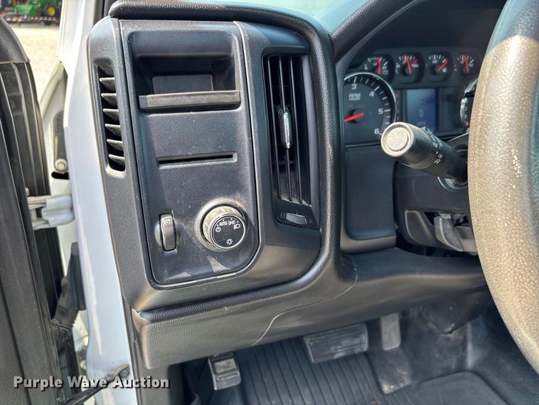 image for item EJ7644 2016 Chevrolet Silverado 1500 pickup truck