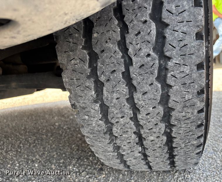 image for item EJ7644 2016 Chevrolet Silverado 1500 pickup truck