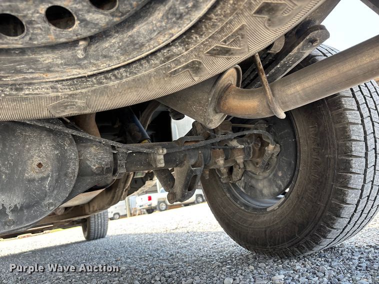 image for item EJ7645 2015 GMC Sierra 1500 Double Cab pickup truck