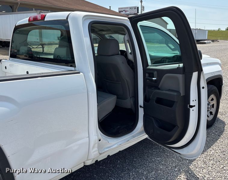 image for item EJ7645 2015 GMC Sierra 1500 Double Cab pickup truck