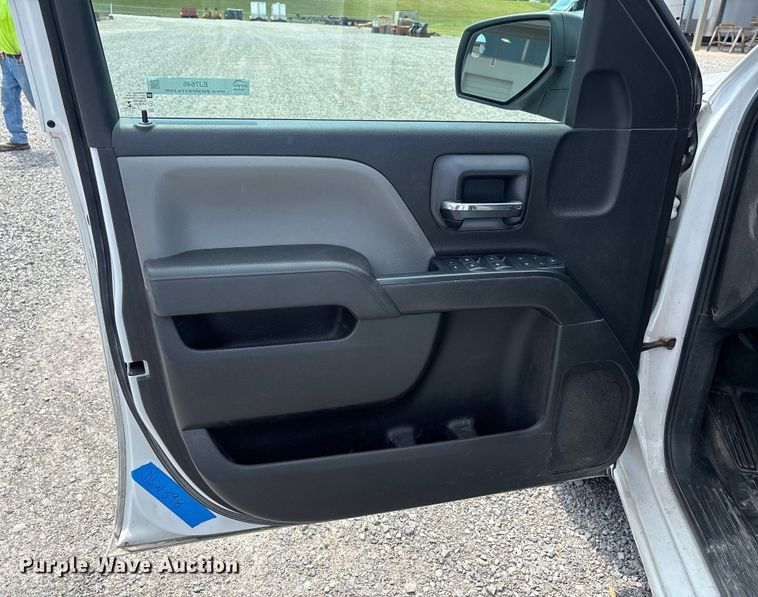 image for item EJ7646 2017 Chevrolet Silverado 1500 Double Cab pickup truck