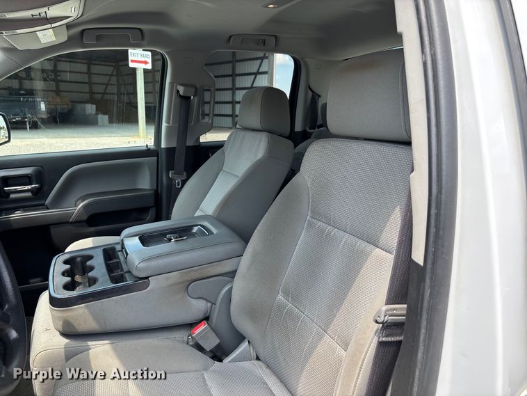 image for item EJ7646 2017 Chevrolet Silverado 1500 Double Cab pickup truck