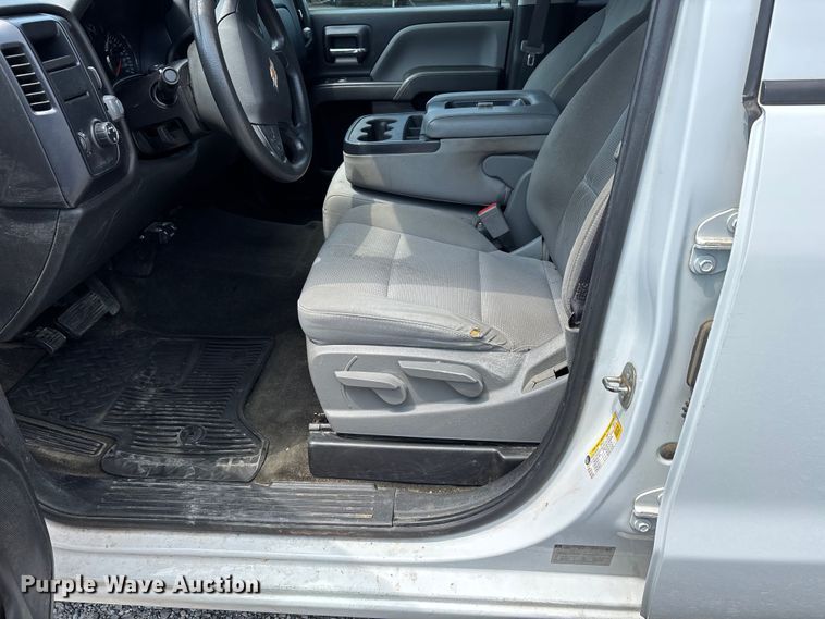 image for item EJ7646 2017 Chevrolet Silverado 1500 Double Cab pickup truck