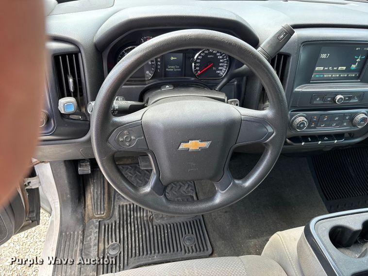 image for item EJ7646 2017 Chevrolet Silverado 1500 Double Cab pickup truck