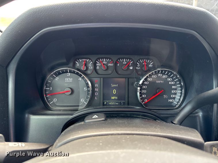 image for item EJ7646 2017 Chevrolet Silverado 1500 Double Cab pickup truck