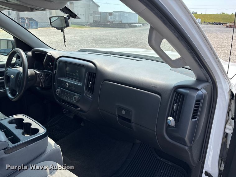 image for item EJ7646 2017 Chevrolet Silverado 1500 Double Cab pickup truck