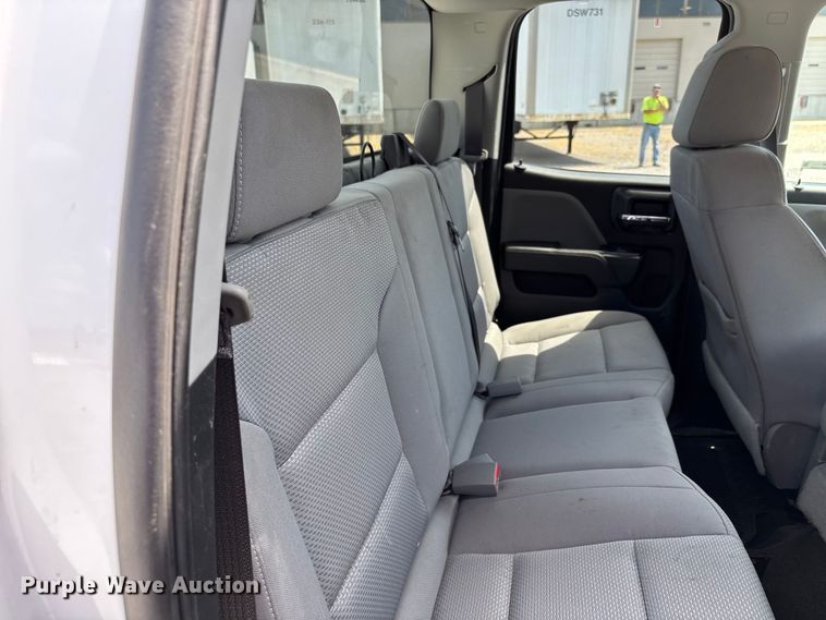 image for item EJ7646 2017 Chevrolet Silverado 1500 Double Cab pickup truck