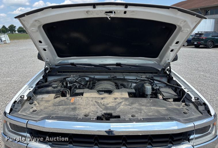 image for item EJ7646 2017 Chevrolet Silverado 1500 Double Cab pickup truck