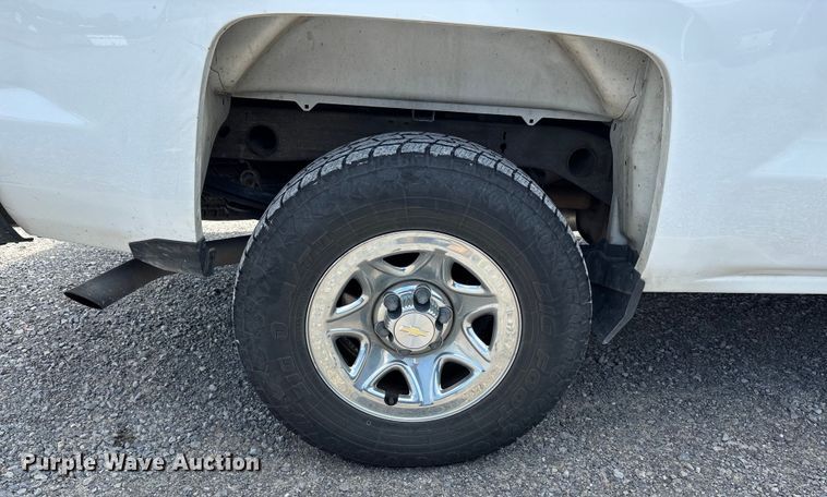 image for item EJ7646 2017 Chevrolet Silverado 1500 Double Cab pickup truck