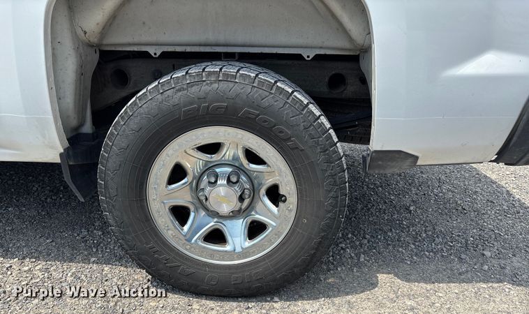 image for item EJ7646 2017 Chevrolet Silverado 1500 Double Cab pickup truck