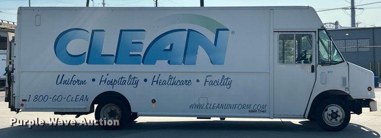 image for item EK8305 2014 Freightliner MT45 delivery van