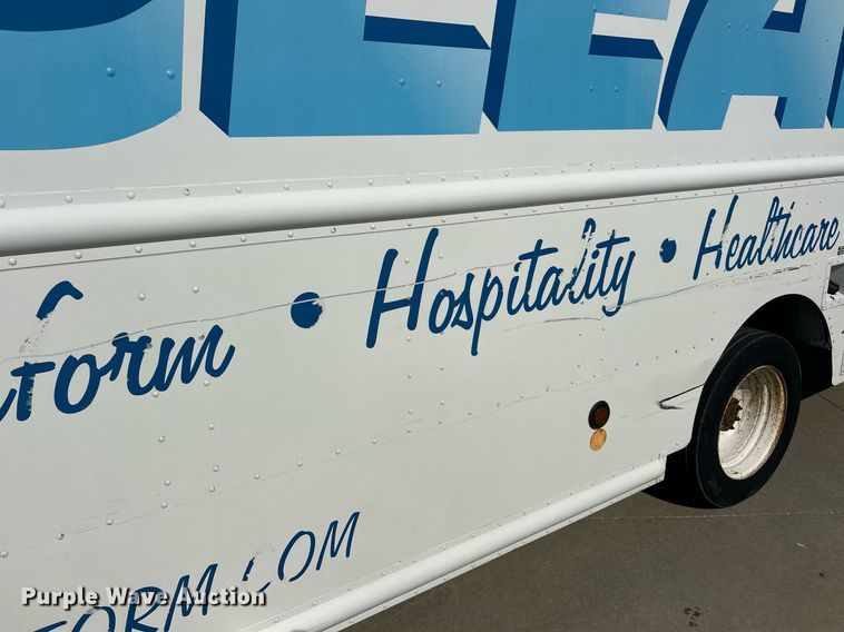 image for item EK8305 2014 Freightliner MT45 delivery van