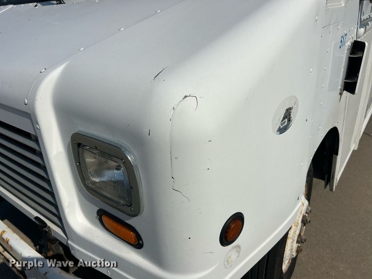 image for item EK8305 2014 Freightliner MT45 delivery van