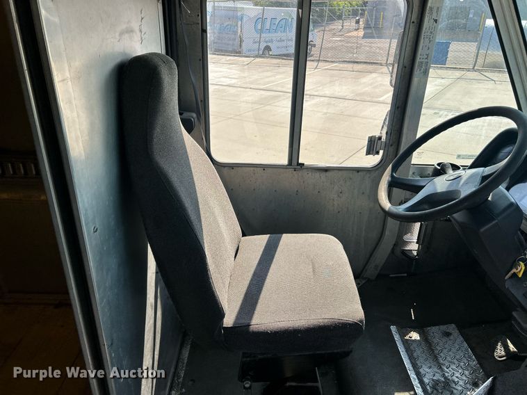 image for item EK8305 2014 Freightliner MT45 delivery van