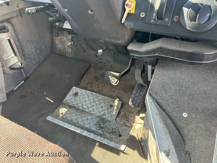 image for item EK8305 2014 Freightliner MT45 delivery van