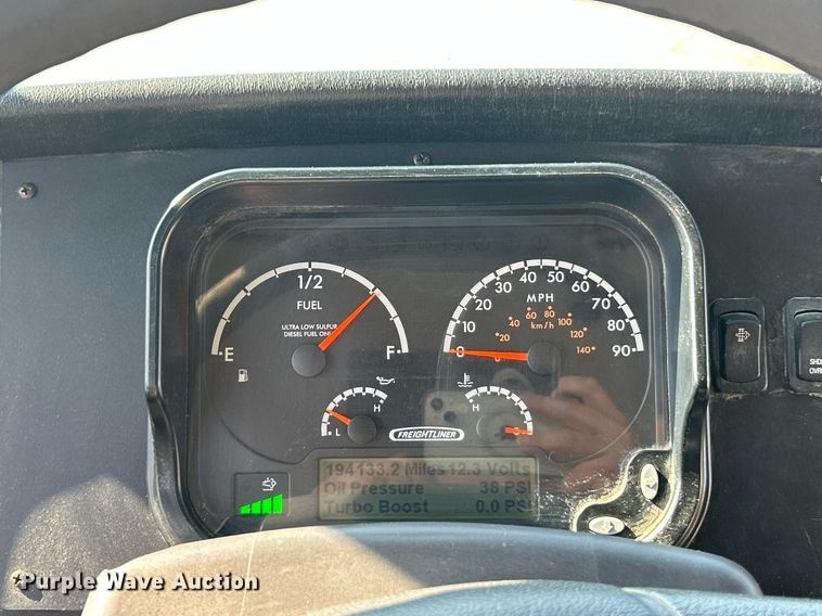 image for item EK8305 2014 Freightliner MT45 delivery van