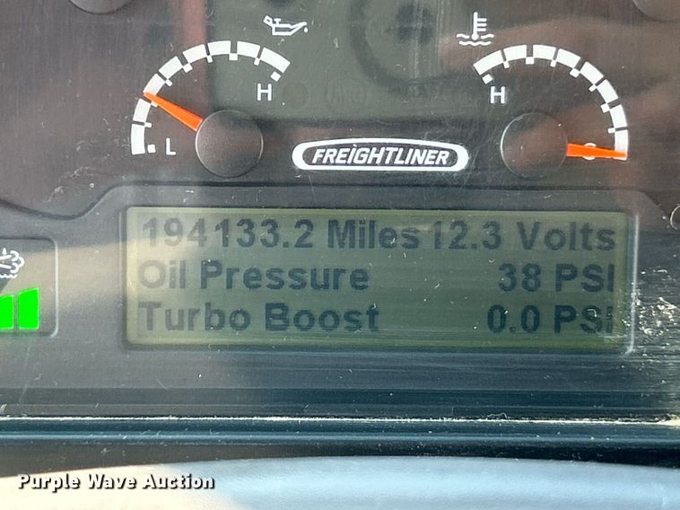 image for item EK8305 2014 Freightliner MT45 delivery van